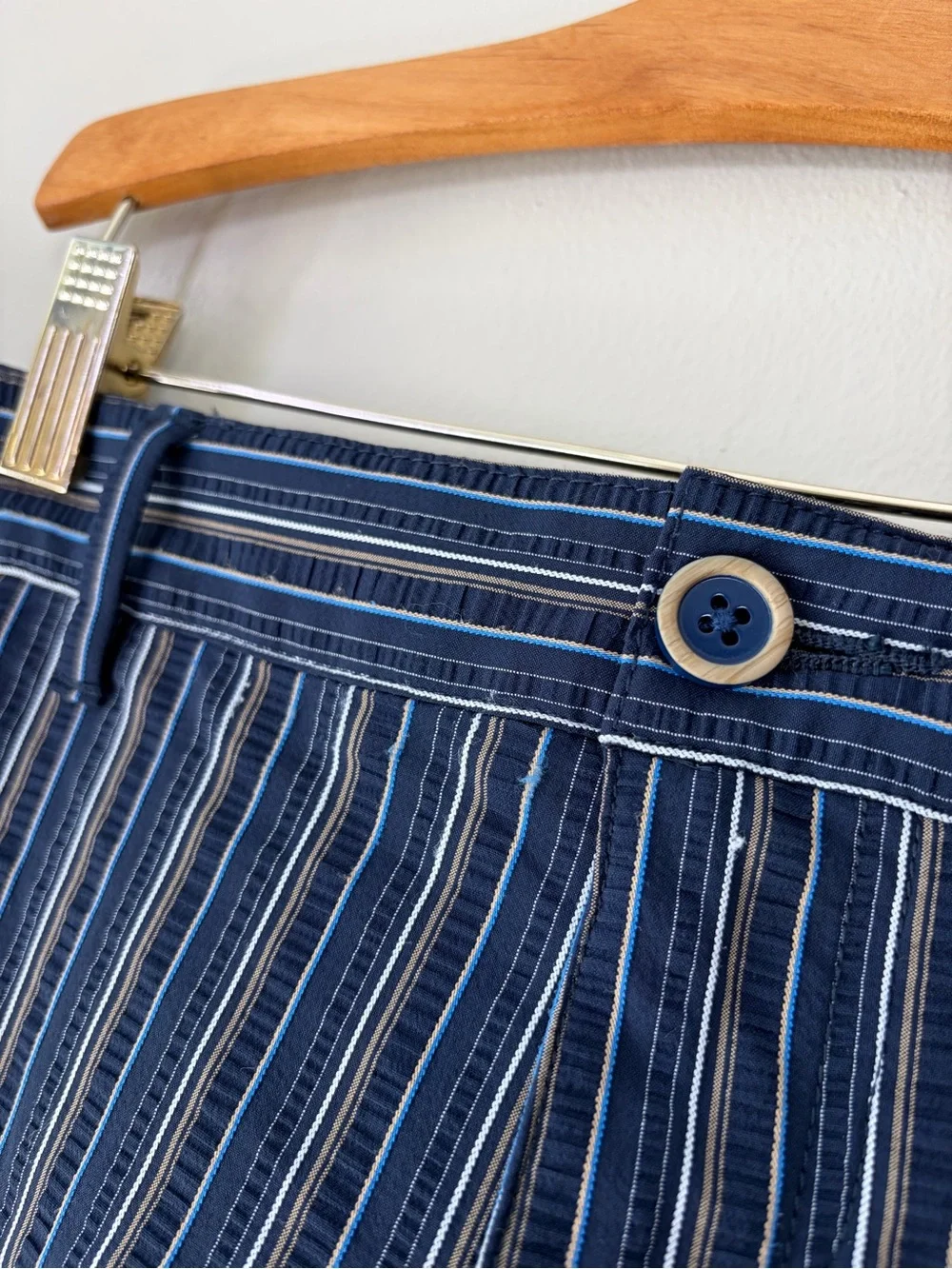 Tommy Bahama Men’s Blue Hybrid Striped Shorts